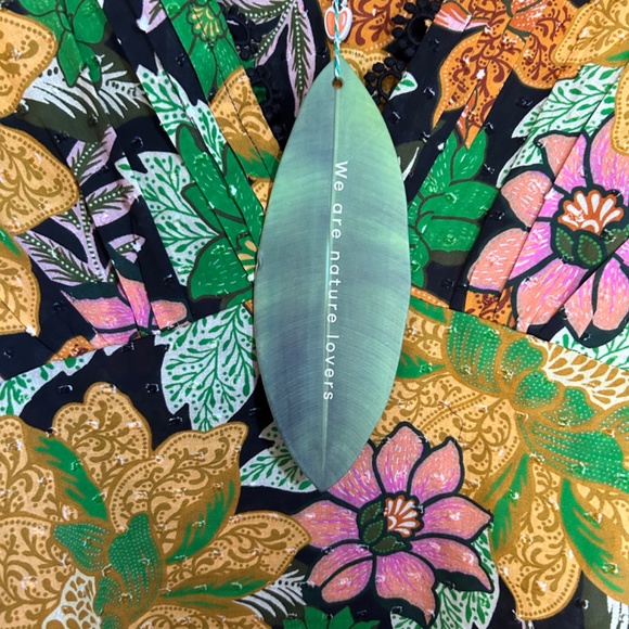 Farm Rio Garden Black Blouse, Size M - Picture 5 of 5